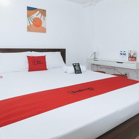 Hotel Reddoorz Near Ust Sampaloc Manila Exterior foto