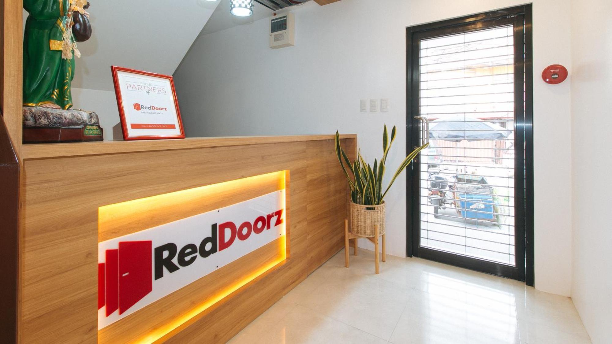 Hotel Reddoorz Near Ust Sampaloc Manila Exterior foto
